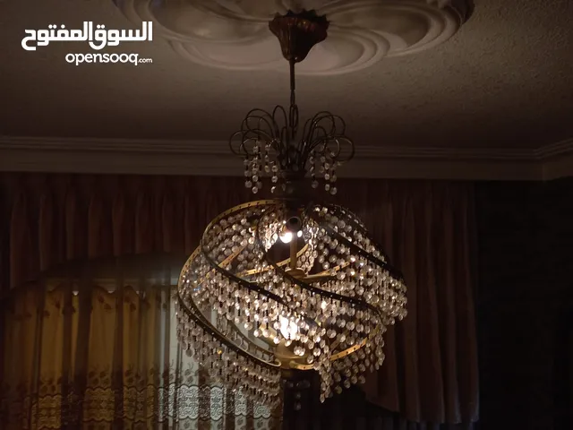 ثريا عدد 2 بحالة جيدة مصنوعة من  النحاس