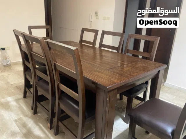 طاولة سفره جميلة