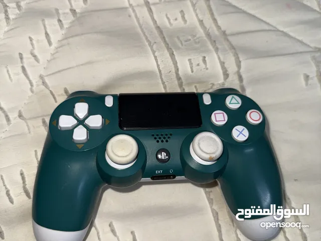 يده ps4 اصلية