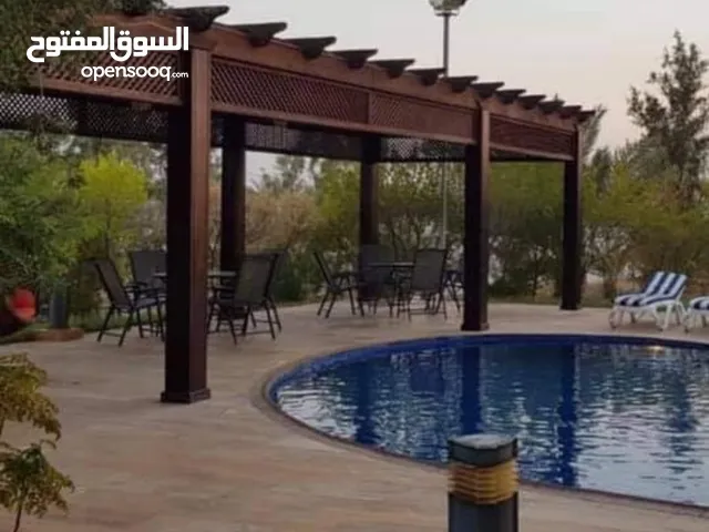 مظلات خشبيه واسوار خشبيه للحدائق والمزارع و الترس