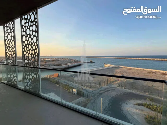 Luxury 2BR  Boulevard View – Al Mouj