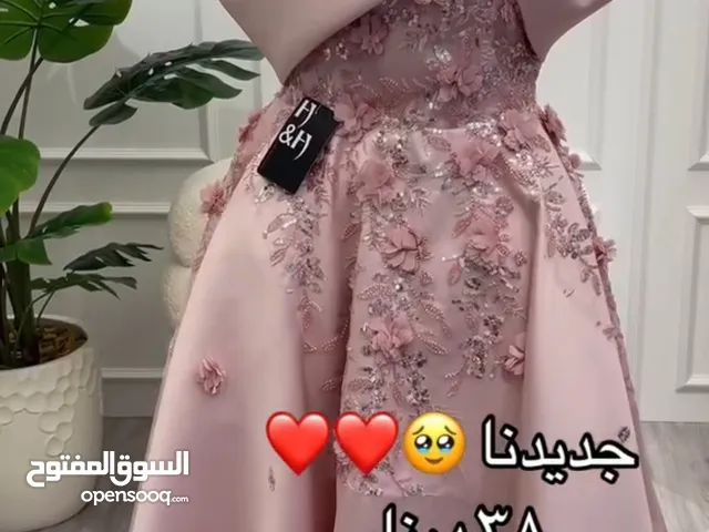 فستان سهره لبسه واحدة للايجار او البيع مقاس m-L