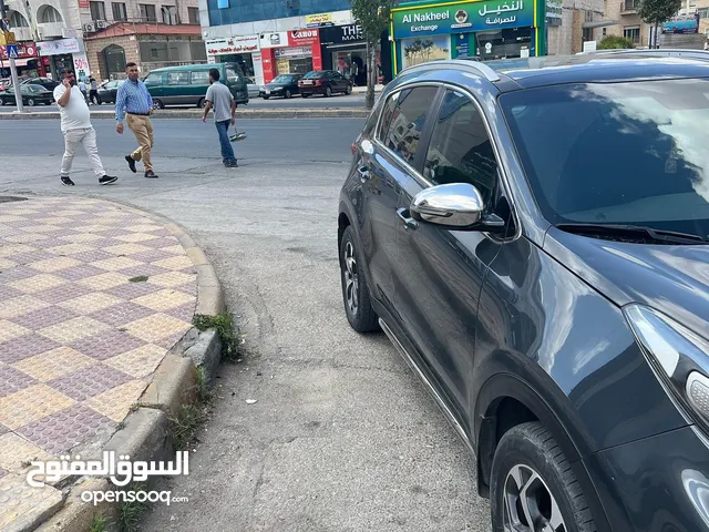 SUV Kia in Amman