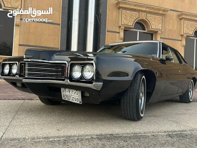 Used Ford Thunderbird in Al Riyadh