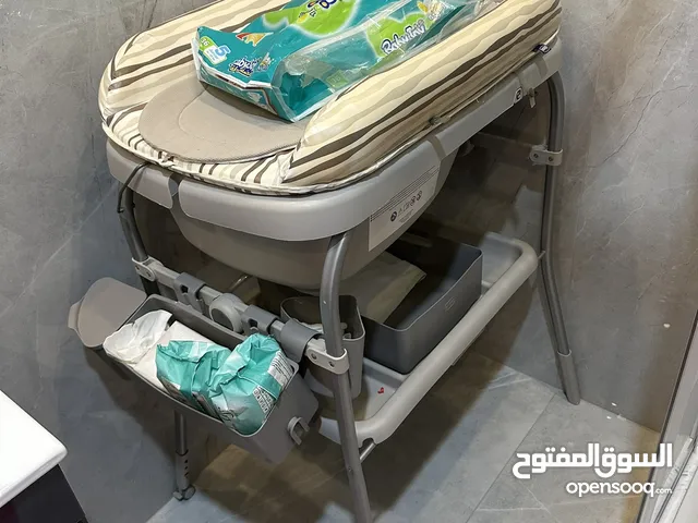 مستلزمات اطفال للبيع