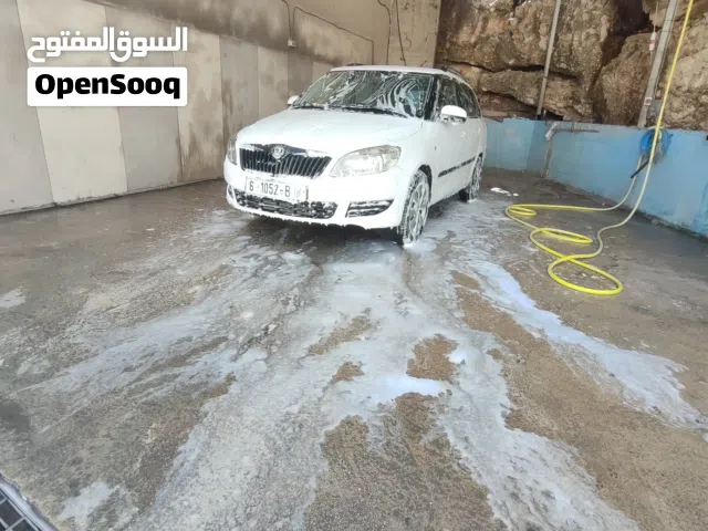 2011 سكودا فابيا Manual
