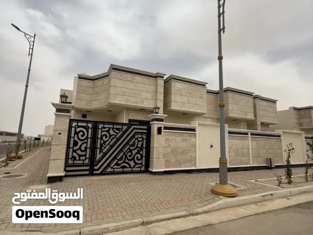 240 m2 3 Bedrooms Townhouse for Sale in Basra Al-Amal residential complex