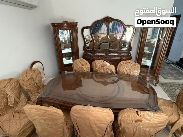 سفرة  خشب طبيعي زان احمر  فخمة جدًا  للبيع