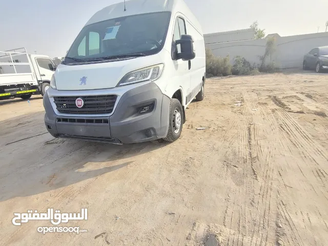 فان بيجو لبيع بسعر 25 الف درهم