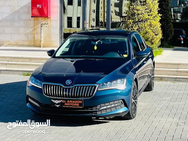 SKODA - SUPERB