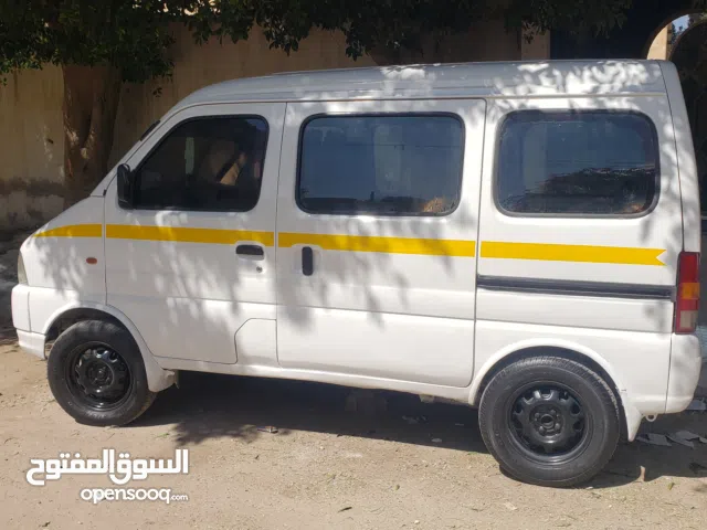 باص كاري خليجي 2004 رقم اجرة فاصل واحد نظيف