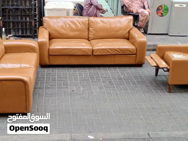 SOFA LEATHER 6 SEATER
