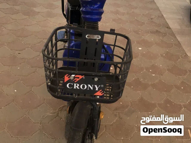 للبيع دراجة كهربائية سكوتر
