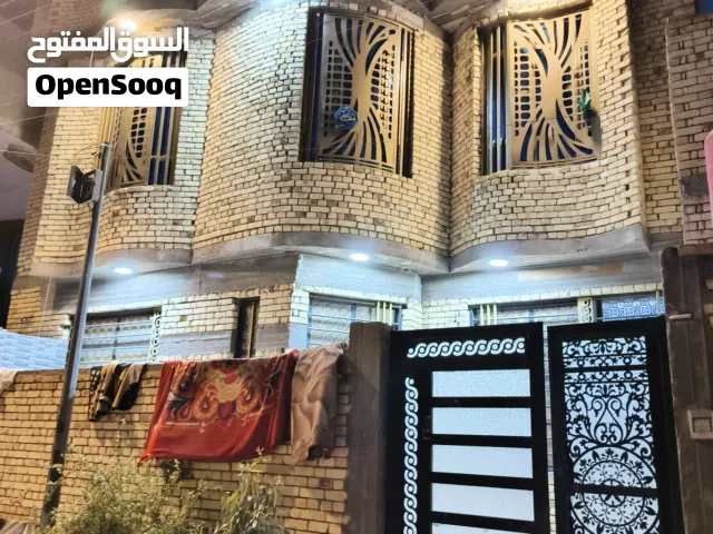 135 m2 5 Bedrooms Townhouse for Sale in Basra Al Asdiqaa