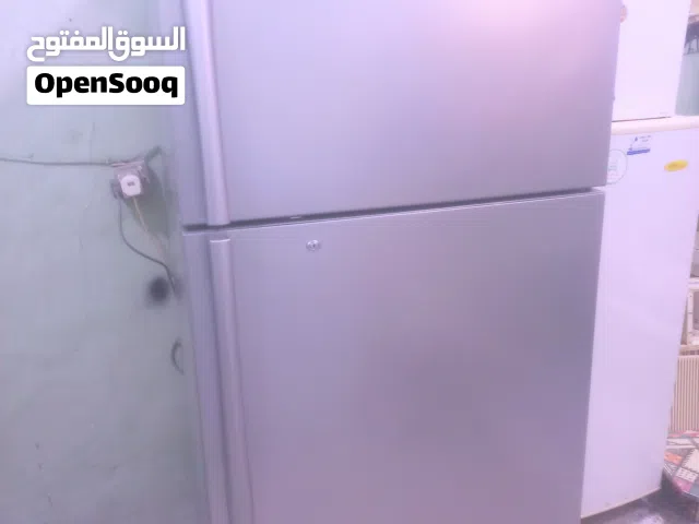 للبيع ثلاجه ال جي 28 قدم ممتازة جدا مع التوصيل والكفاله