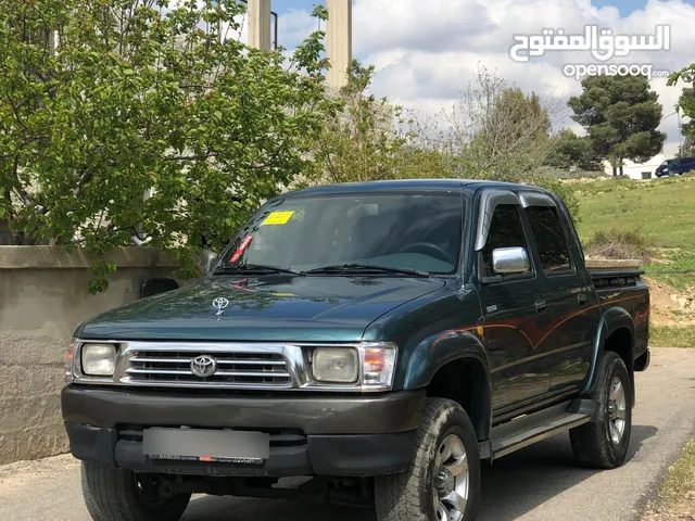 Used Toyota Hilux in Amman
