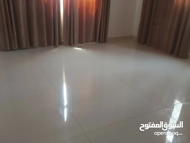 258 m2 3 Bedrooms Villa for Sale in Aden Other