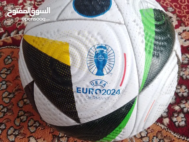 كرة اليوره