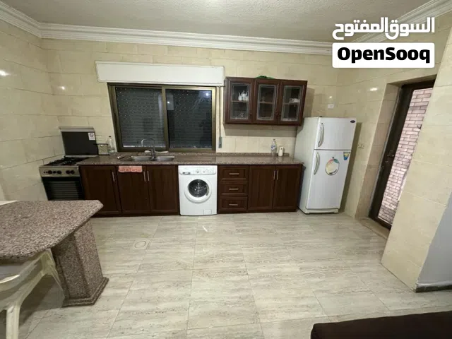 استديو مفروش غرفتين قرب البوابه الشماليه