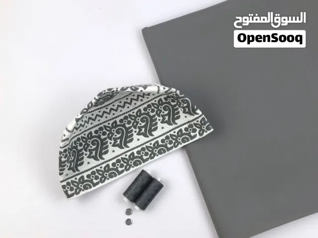 هلا شباب عروض ما تتفوت للعيد طقم كامل قماش دشداشه مع كمه و خيوط و ازرار 10 ريال سارعوا بالحجز جدا جم