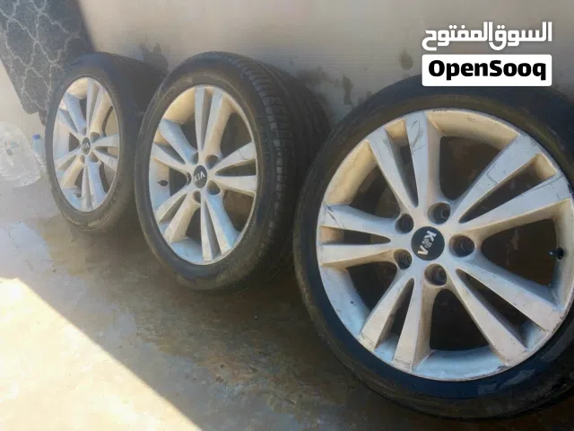اطارات مع الديسكو 17 متع الدار ل كيا ديسكو متع كيا كما موضح قومات في اللي باهيه وفي اللي نص عمر