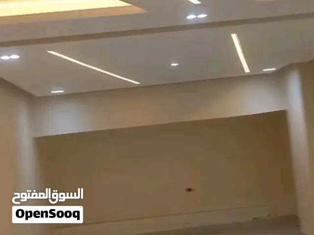 چيم للبيع أمام المستشفي الجوي..