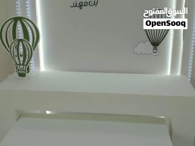 طاوليتن بدون الورد