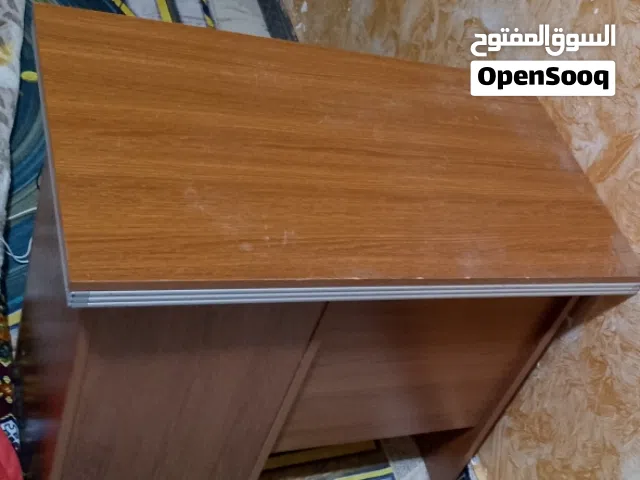 ميز للبيع وينينؤنيزيو