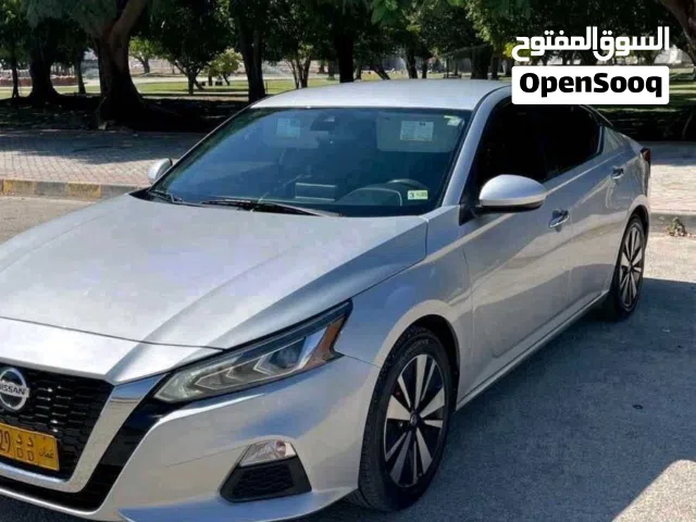 2021 نيسان التيما SV