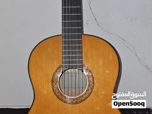 Yamaha c70 classical guitar, كيتار ياماها اصلي
