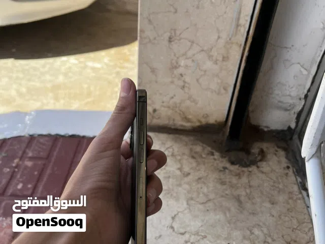 ايفون 13 برو جهاز نضيف تبيله بطاريه بس كان لقيت فيه حاجة غير البطارية حلال عليك بلاش