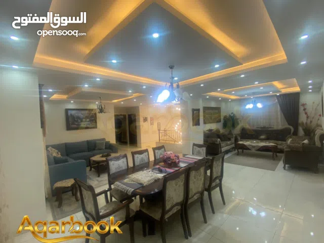 240 m2 4 Bedrooms Apartments for Sale in Ramallah and Al-Bireh Ein Musbah