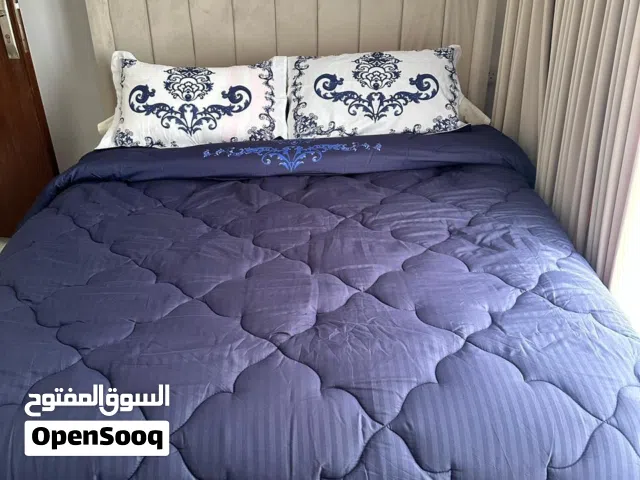 غرفة نوم مع الفرشة للبيع كالجديد  (80 دينار)