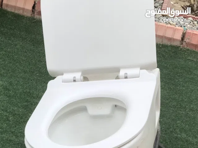 مرحاض غربي تعليك
