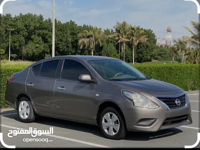 خدمة توصيل سياحية مريحة وآمنة داخل مدينة العين وخارجها من خلال سائقة انثى محترفة