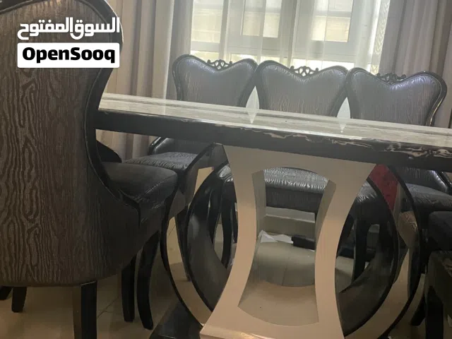 طاولة الطعام 8 أشخاص