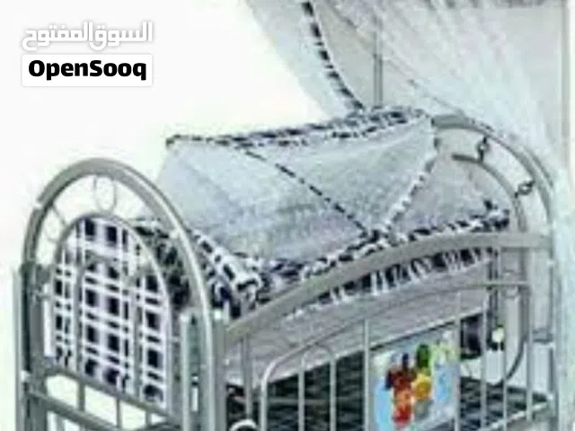 هزاز اطفال حديد