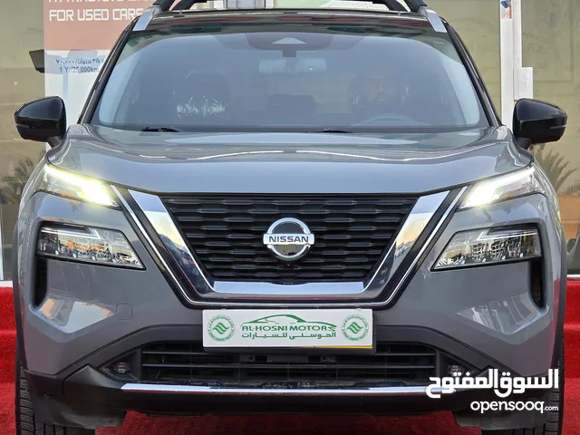 نيسان روج SL 2021 فورويل الفل مواصفات بانوراما كامرات 360 اعلى فئة بحادث بسيط خدوش والسعر مع سرفس ..