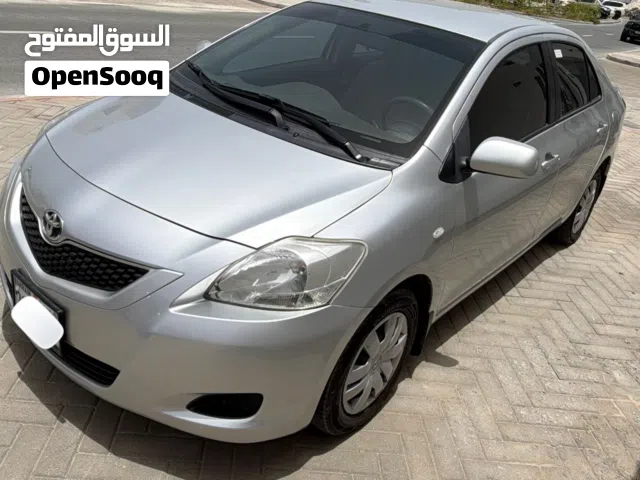 2012 تويوتا يارس E