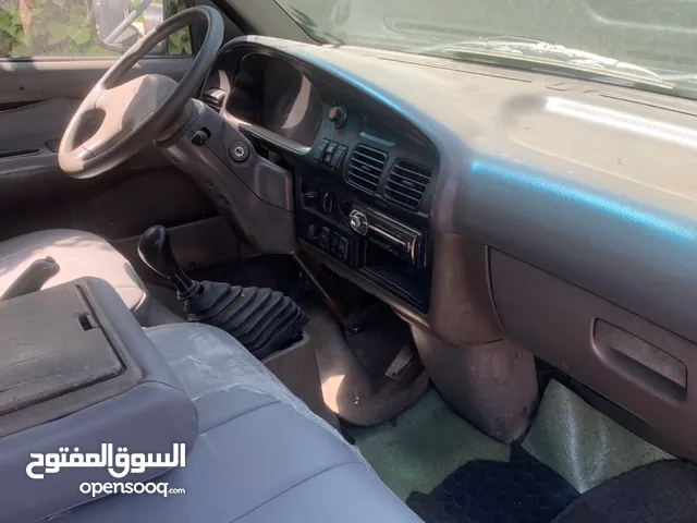 باص كيا صغير للبيع موديل 2002