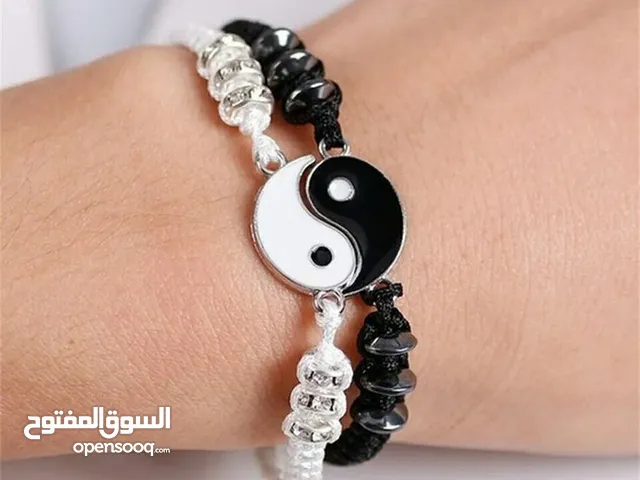 طقم أساور متطابقة من قطعتين، بتصميم يين ويانغ، قابل للتعديل اللون: أسود/أبيض