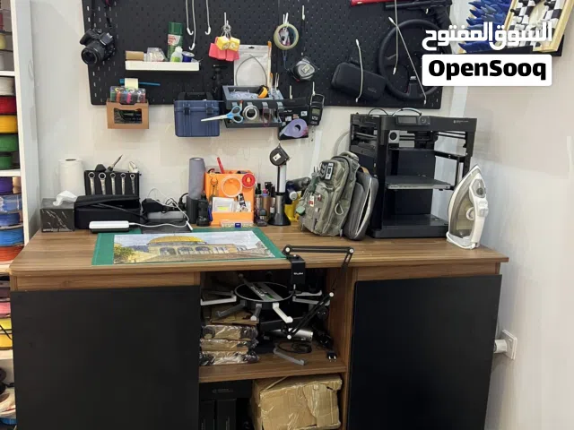 طاولة للشغل واصحاب الورش