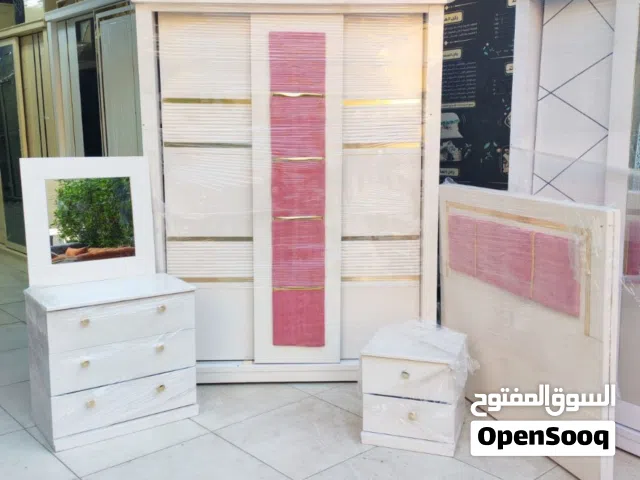 غرف الاطفال عالي جدا خشب كانتر  ودهانات عالي جدا  المكونات  دولاب +2سرير120 +كمودينو+تسريحه بالبرواز