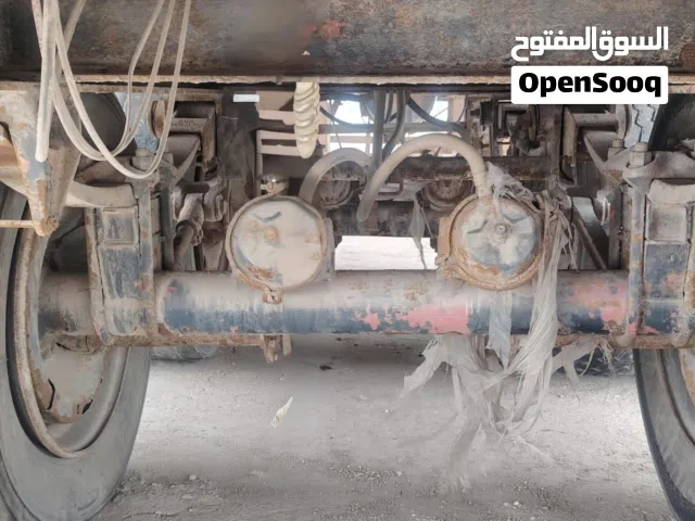 مقطوره شاحنه ثلاثة محاور لى للبيع