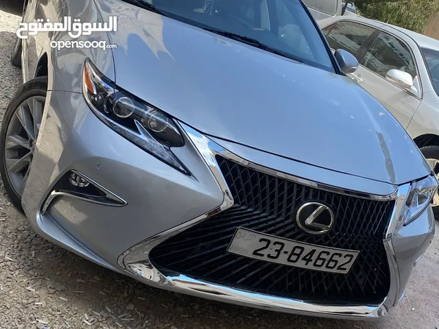 Lexus ES ES 300 in Al Karak