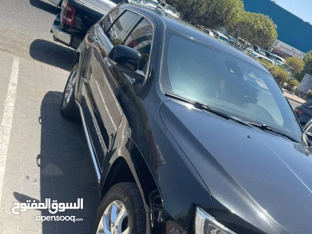Used Jeep Grand Cherokee in Farwaniya