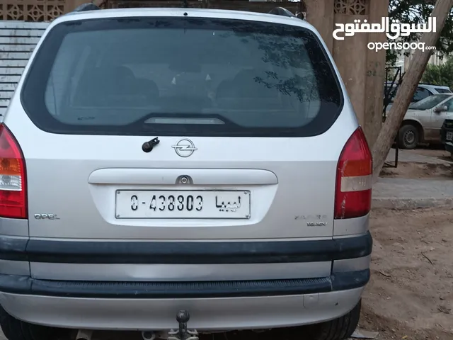 Opel Zafira 2000 in Benghazi