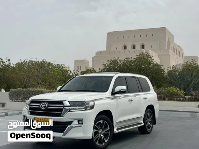 2020 تويوتا لاند كروزر GXR