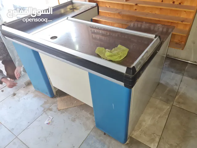 Clean Cashier counter