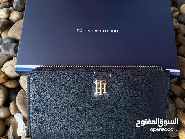 Tommy Hilfiger Purses for sale  in Al Riyadh